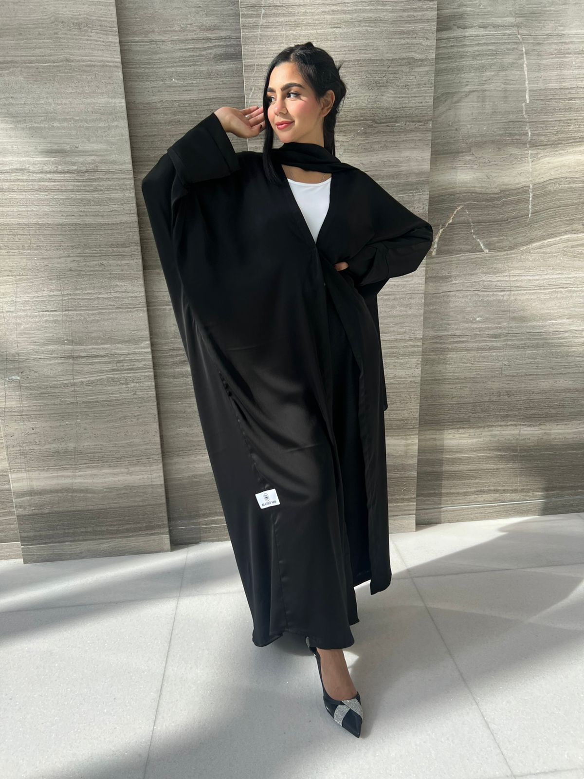 B3 Abaya